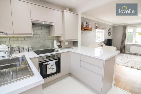 2 bedroom detached bungalow for sale, Christopher Close, Louth LN11