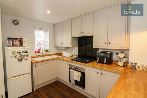 3 bedroom end of terrace house for sale, Canal Close, Louth, LN11
