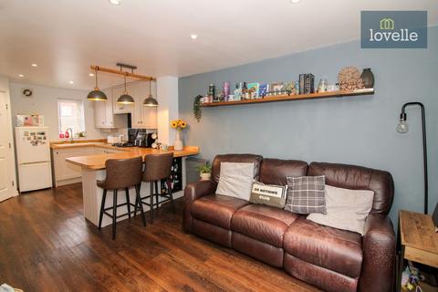 3 bedroom end of terrace house for sale, Canal Close, Louth, LN11