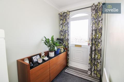 3 bedroom semi-detached house for sale, Southlands Avenue, Louth, LN11