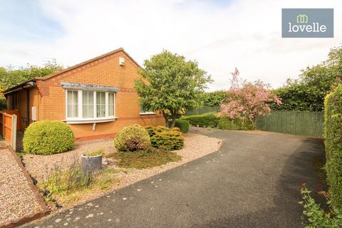 2 bedroom detached bungalow for sale, Kestrel Drive, Louth LN11