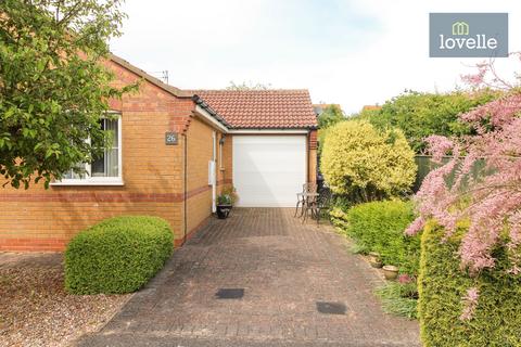 2 bedroom detached bungalow for sale, Kestrel Drive, Louth LN11