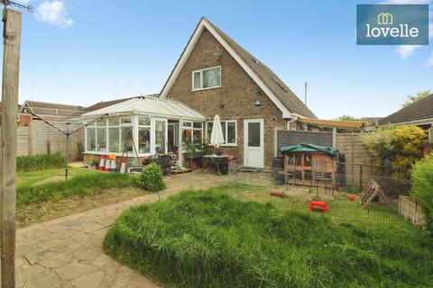 4 bedroom detached house for sale, Tudor Drive, Louth LN11