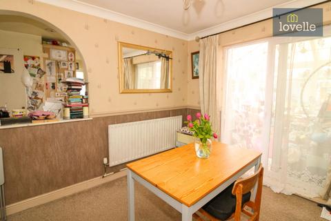 4 bedroom detached house for sale, Tudor Drive, Louth LN11