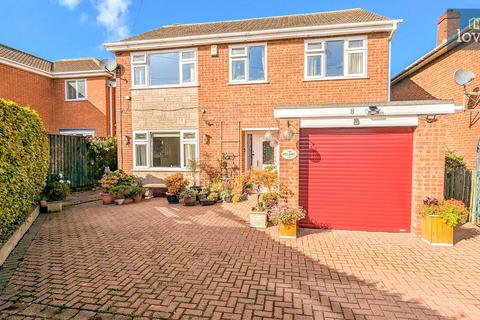 4 bedroom detached house for sale, Andrews Close, Louth LN11