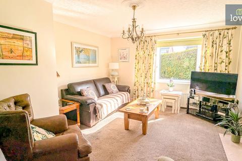 4 bedroom detached house for sale, Andrews Close, Louth LN11