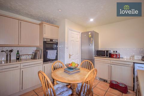 3 bedroom detached bungalow for sale, Eresbie Road, Louth LN11