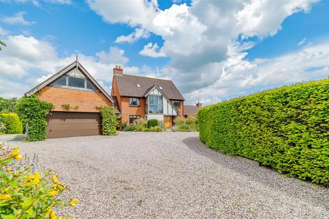 4 bedroom detached house for sale, 3 Silver Birch Drive, Shrewsbury, SY3 9EN