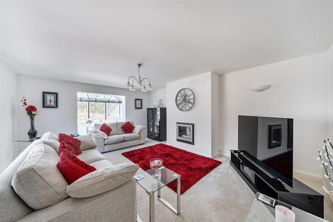 5 bedroom detached house for sale, Dyffryn Road, Ammanford