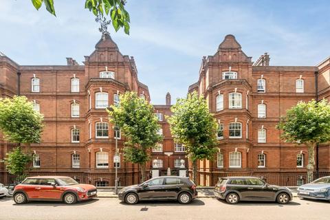 Queen's Club Gardens, London W14