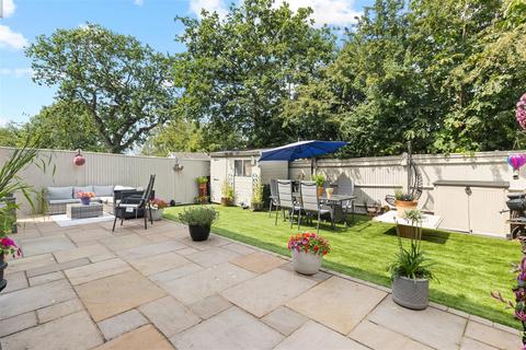3 bedroom detached house for sale, Oak Fields, Hailsham