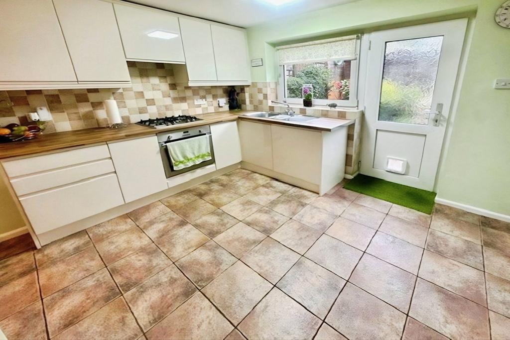 House in Southampton - View 3