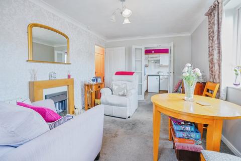 undefined, Haddon Court, Buxton SK17