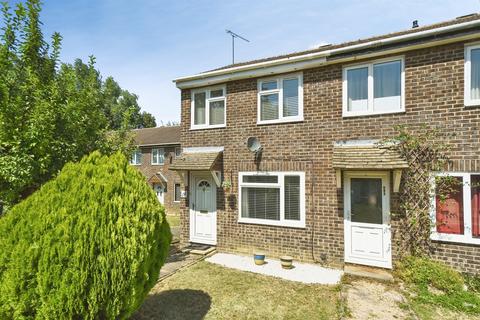 2 bedroom end of terrace house for sale, Sevenfields, Highworth, Swindon