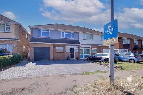 Leas Road, Clacton-on-Sea CO15