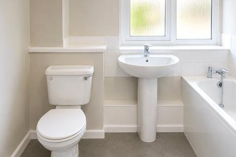 3 bedroom semi-detached house to rent, Stuart Way, Windsor, Berkshire, SL4