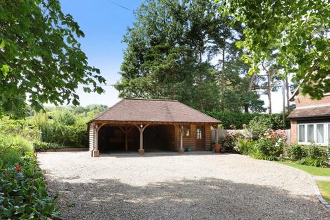 5 bedroom detached house for sale, Hervines Road, Amersham, Buckinghamshire, HP6