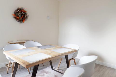 6 bedroom terraced house to rent, Highfield Road, Luton LU4