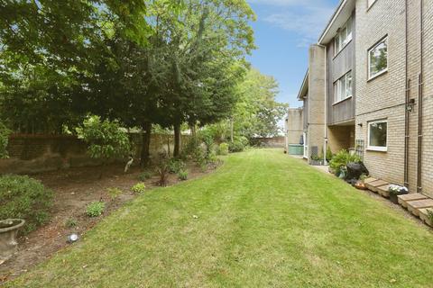 2 bedroom flat for sale, Regents Park Road, Southampton, Hampshire, SO15