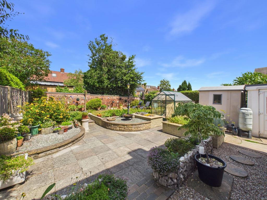 House in Nottingham, Daybrook - View 4