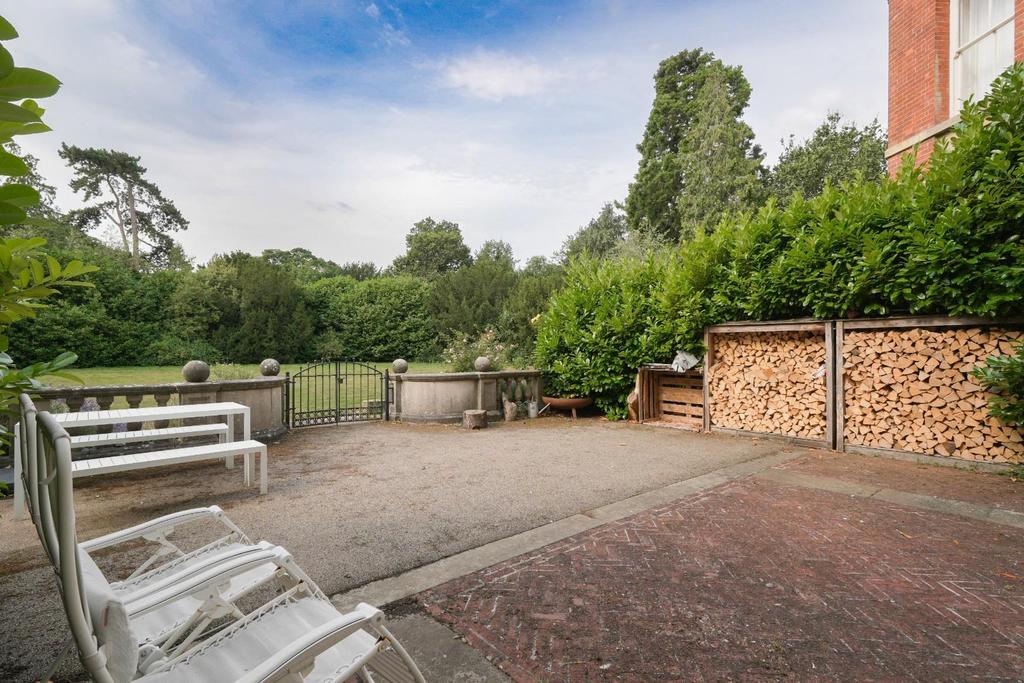 Courtyard, garden