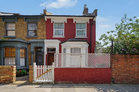 Windus Walk, London, N16