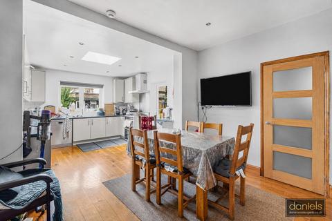 5 bedroom detached house for sale, Corringham Road, Wembley