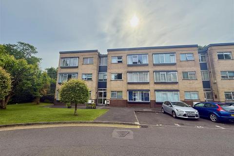 2 bedroom flat for sale, Long Oaks Court, Sketty, Swansea