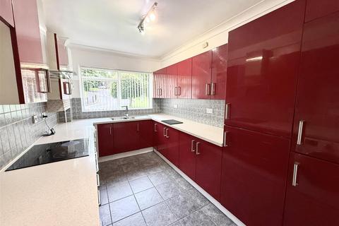 2 bedroom flat for sale, Long Oaks Court, Sketty, Swansea