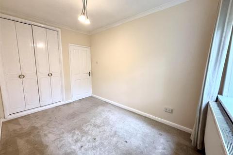 2 bedroom flat for sale, Long Oaks Court, Sketty, Swansea