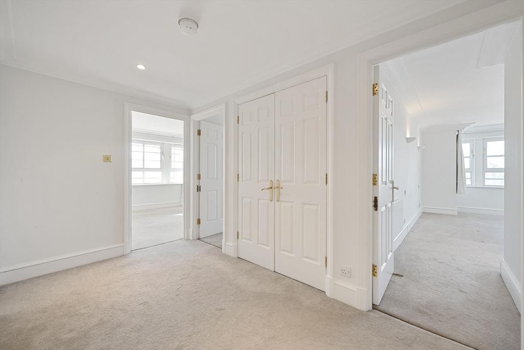 Apartment in London, Royal Borough of Kensington and Chelsea - View 5