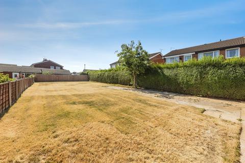 3 bedroom detached bungalow for sale, Chequerfield Avenue, Pontefract
