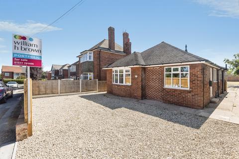 3 bedroom detached bungalow for sale, Chequerfield Avenue, Pontefract
