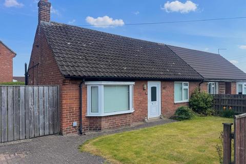 2 bedroom semi-detached bungalow to rent, Crabmill Lane, York