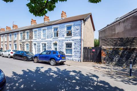 2 bedroom end of terrace house for sale, Cecil Street, Cardiff, CF24 1NW