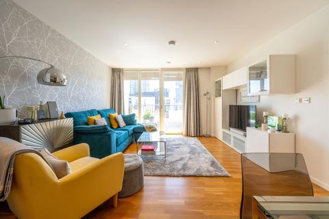 1 bedroom flat for sale, Samphire Heights, Stratford, London, E20
