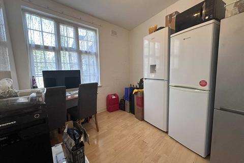 3 bedroom apartment to rent, Belmont Circle, Kenton Lane, Harrow