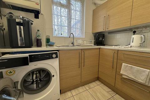 3 bedroom apartment to rent, Belmont Circle, Kenton Lane, Harrow