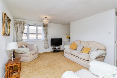 2 bedroom flat for sale, Wildwood Ringway, Stafford