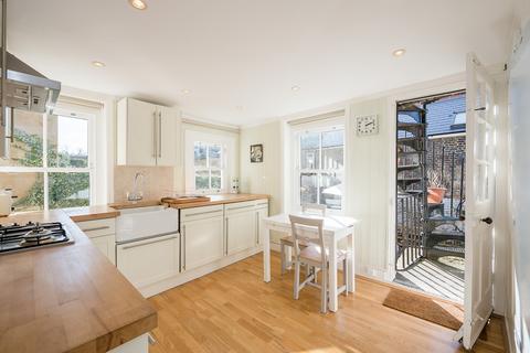 2 bedroom flat to rent, Liston Road, Clapham,SW4