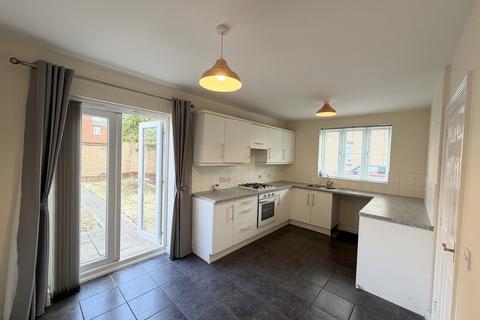 3 bedroom house to rent, Chequers Close, CORBY
