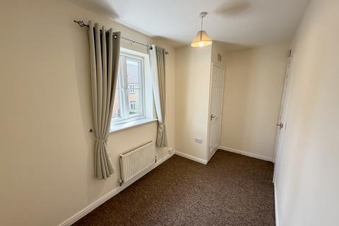 3 bedroom house to rent, Chequers Close, CORBY