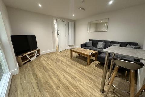 House share to rent, Elizabeth Way, Cambridge CB4