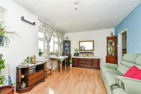 2 bedroom flat for sale, Somerville Road, Swindon