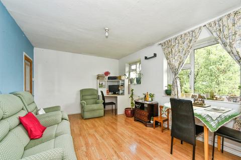 2 bedroom flat for sale, Somerville Road, Swindon