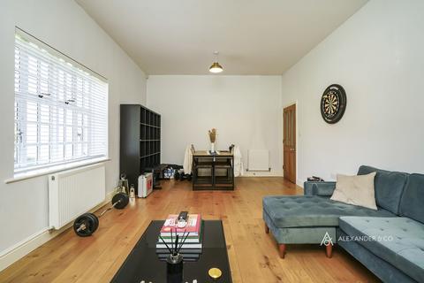 1 bedroom flat to rent, The Officers Mess, Caversfield OX27