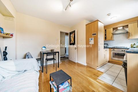 1 bedroom flat to rent, Robinson Road, Tooting, London, SW17