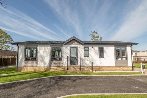 2 bedroom park home for sale, Poole, Dorset, BH16