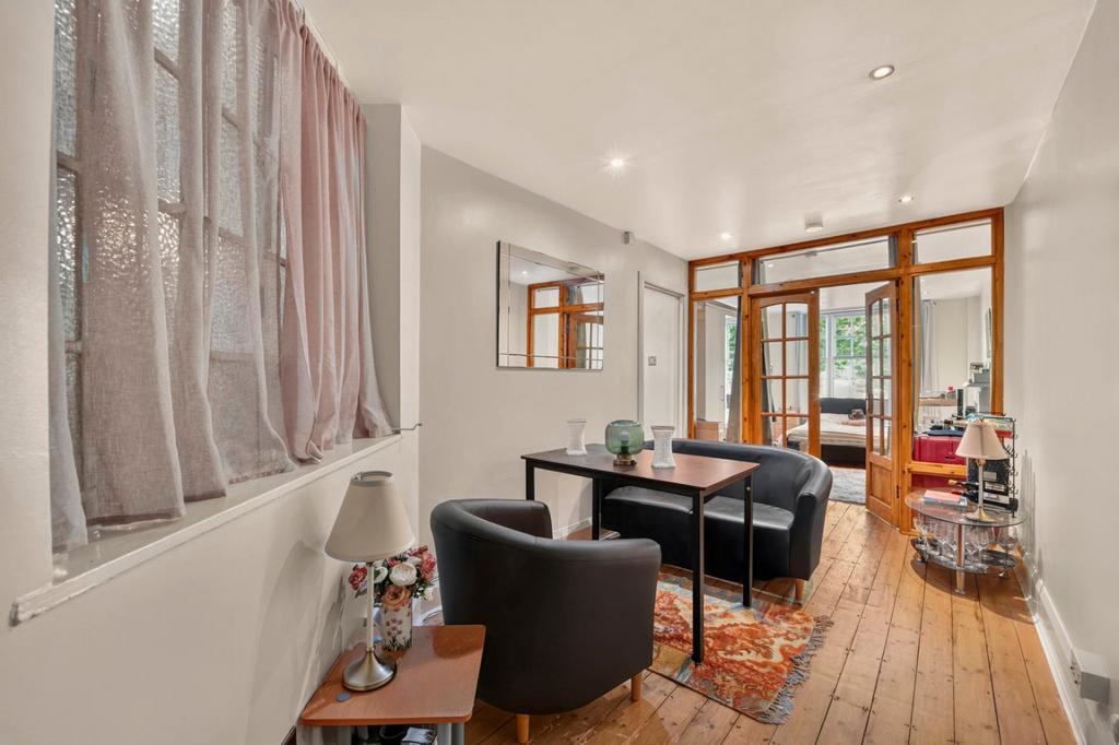 Apartment in London - View 2