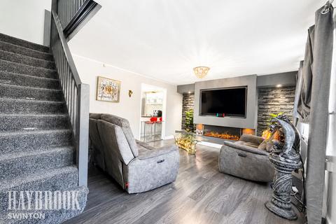 4 bedroom semi-detached house for sale, Park View Road, Kimberworth